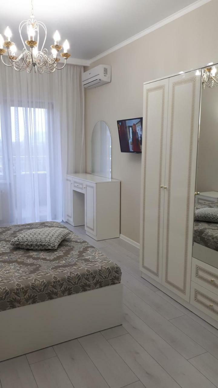 White Lily Apartamento Odessa Exterior foto