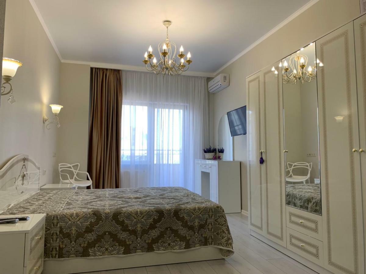 White Lily Apartamento Odessa Exterior foto